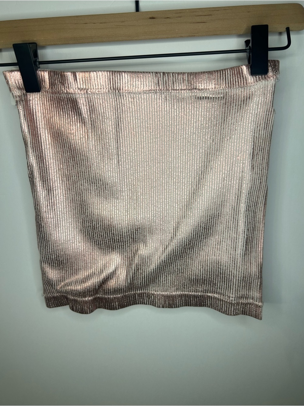 *NWT* Intimately Free People Women’s Pink Foil Carrie Tube Top, Size Medium - Picture 6 of 9